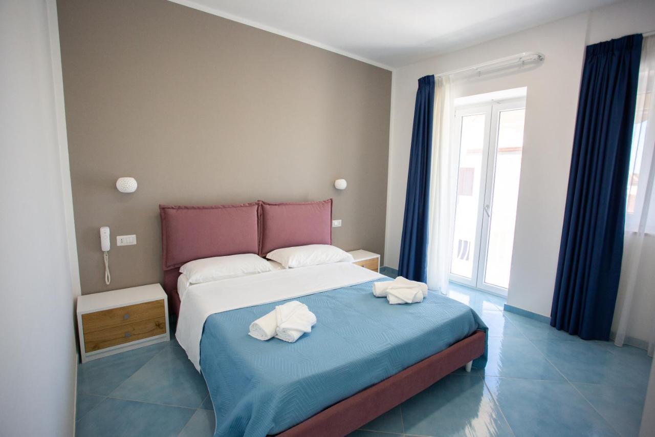 Hotel Da Alfredo Castellabate Exterior photo