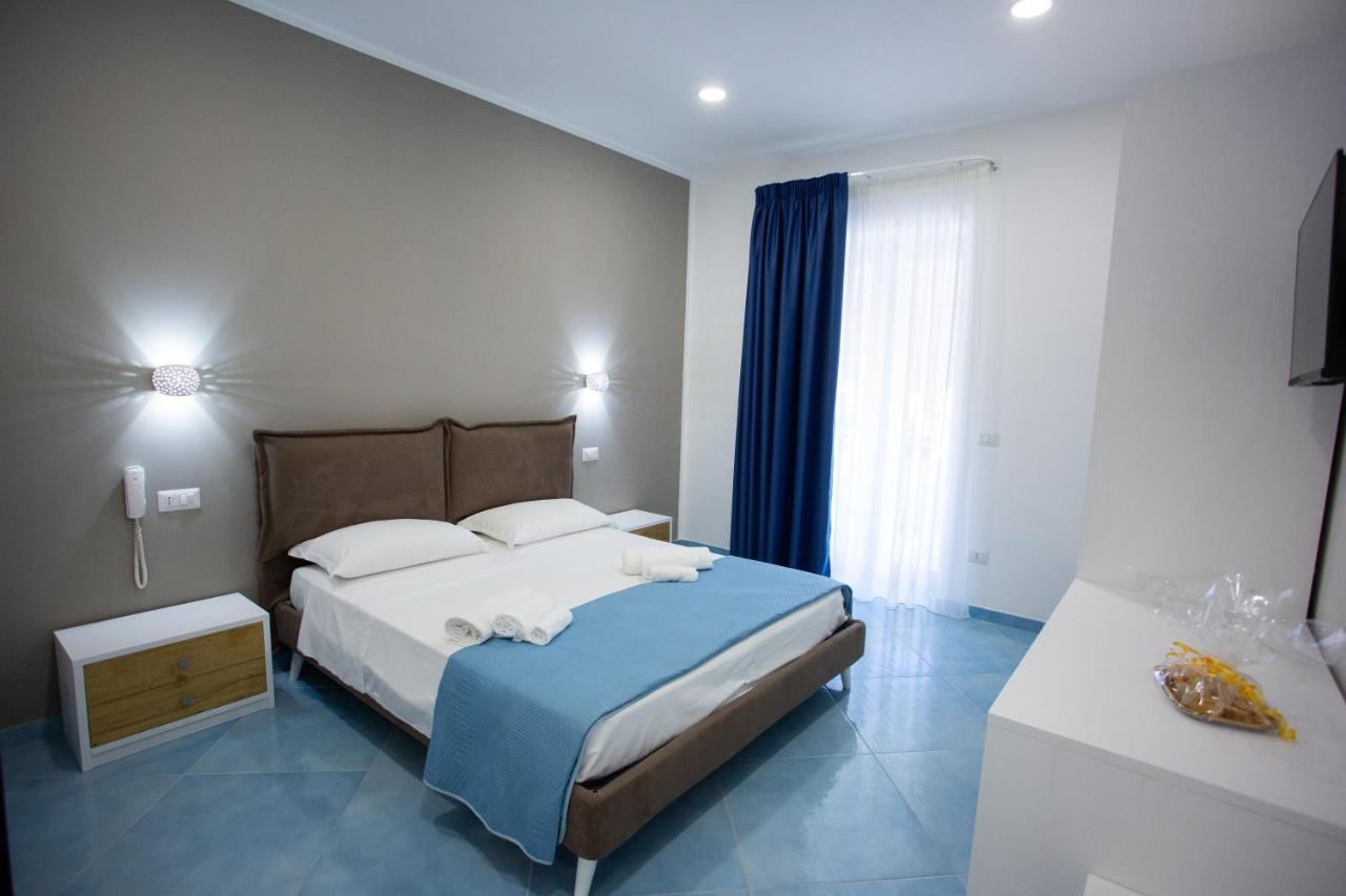 Hotel Da Alfredo Castellabate Exterior photo
